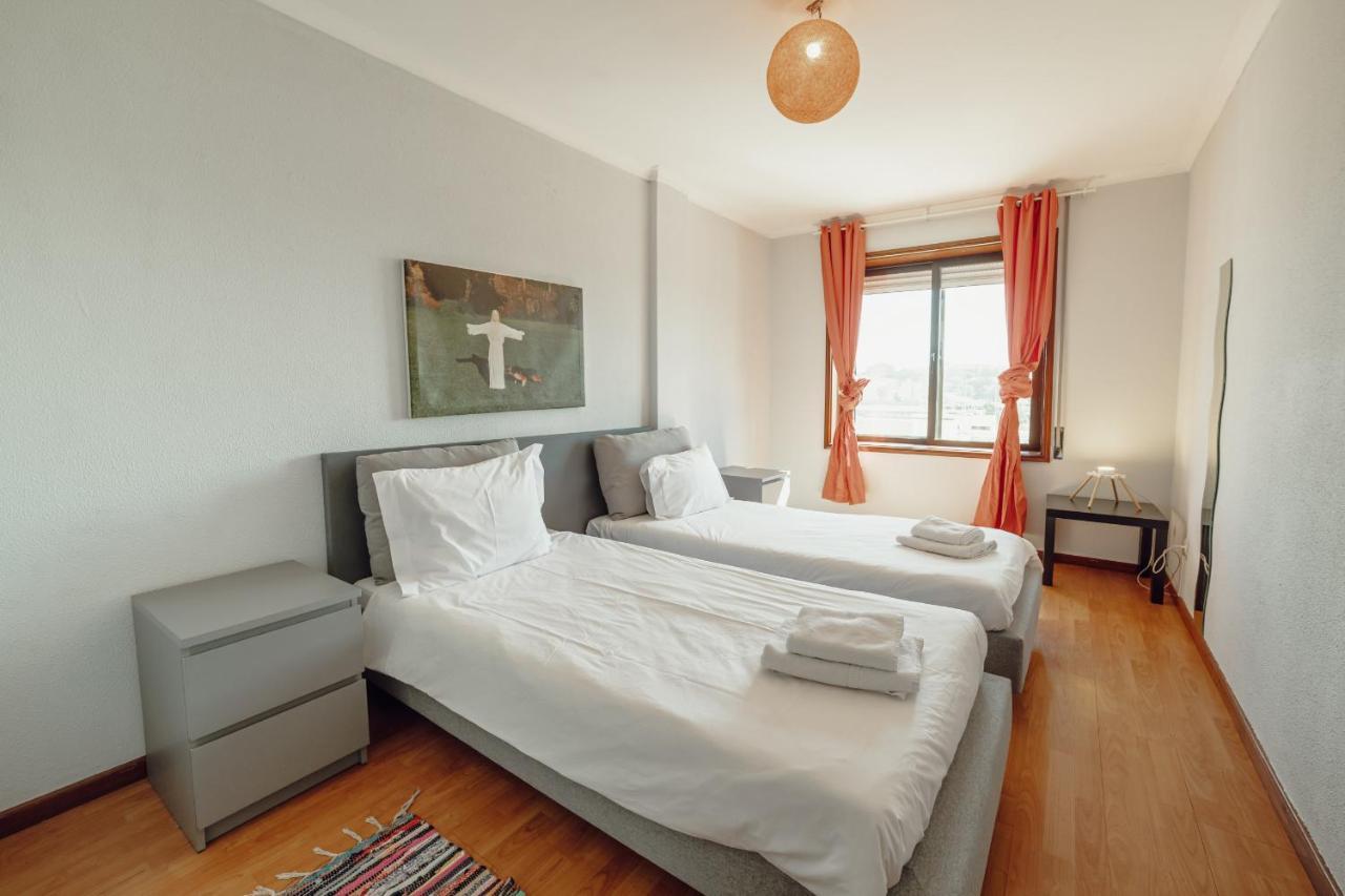Matosinhos Seaside Apartment By Vacationy ภายนอก รูปภาพ