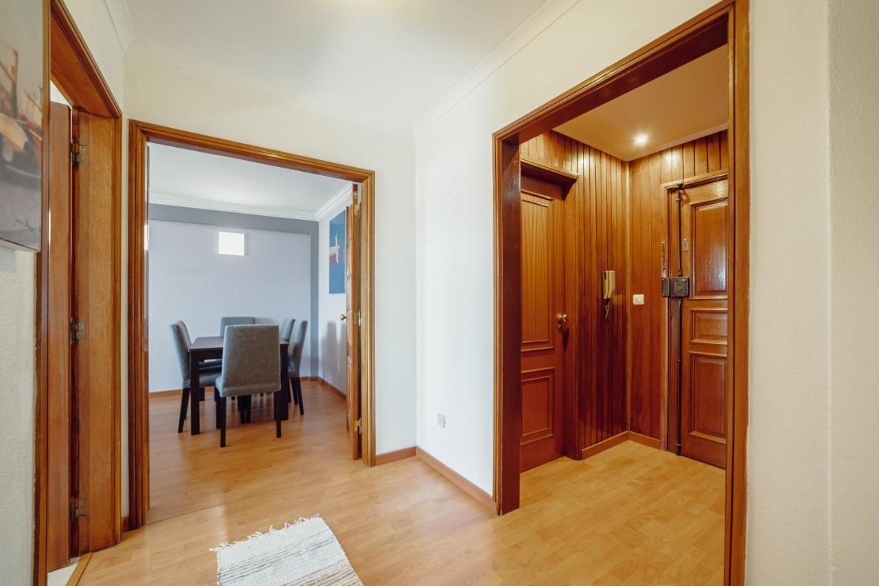Matosinhos Seaside Apartment By Vacationy ภายนอก รูปภาพ